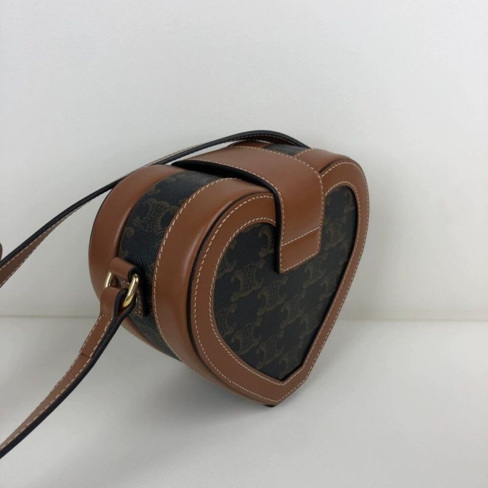 Celine Women Pre-Loved Bag Very Good Condition - Picture 4 of 9